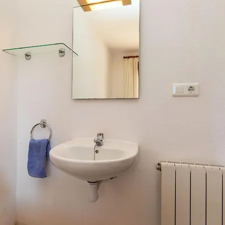 Apartment Maridor-5 By Interhome
